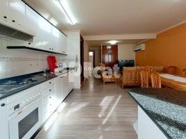 Casa (unifamiliar aïllada), 221.00 m², prop de bus i tren