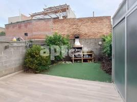 Houses (terraced house), 211.00 m², near bus and train, almost new