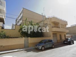 Casa (unifamiliar adossada), 268.00 m², prop de bus i tren