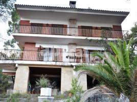 Casa (xalet / torre), 325.00 m²