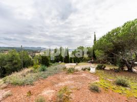 Casa (xalet / torre), 393.00 m², Calle Josep Clarà, 1