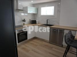 Apartament, 97.00 m², in der Nähe von Bus und Bahn