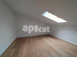 Louer pis, 161.00 m²