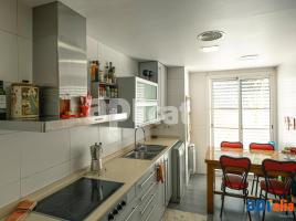  (unifamiliar adossada), 354.00 m², fast neu