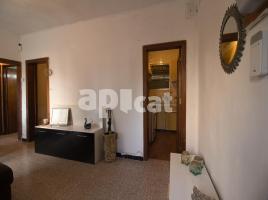 Flat, 56.00 m², near bus and train