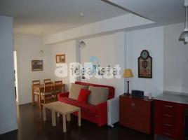 Apartament, 53.00 m², prop de bus i tren, Calle Alt del Carme