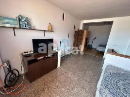 Àtic, 90.00 m², prop de bus i tren, Calle de la Cala