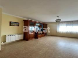 Casa (xalet / torre), 404.00 m², Calle Mas dels Cups