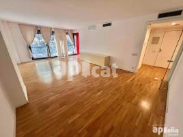 Piso, 153.00 m², cerca de bus y tren, PLAÇA LLUIS CASASSAS