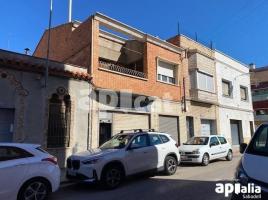 Casa (unifamiliar aislada), 253.00 m², cerca de bus y tren, CIFUENTES