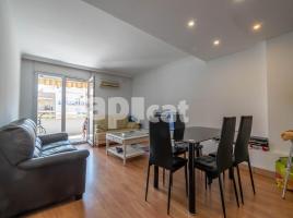 Flat, 108.00 m², near bus and train