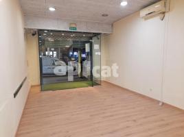 For rent business premises, 55.00 m², near bus and train