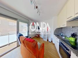 Apartament, 58.00 m², in der Nähe von Bus und Bahn, fast neu