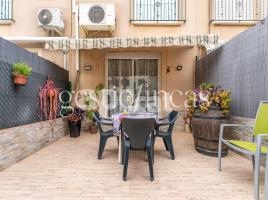 Casa (unifamiliar adossada), 99.00 m², prop de bus i tren