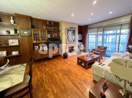 Piso, 122.00 m², cerca de bus y tren