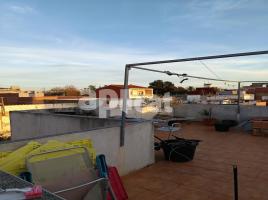 Houses (villa / tower), 200.00 m², Calle de Sant Francesc