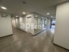 For rent flat, 65.00 m², near bus and train, almost new, Calle del Doctor Pearson, 54