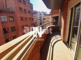 Flat, 241.00 m², Calle corts catalanes 