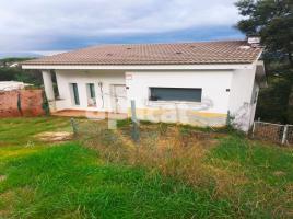 Casa (unifamiliar aïllada), 167.00 m², prop de bus i tren, seminou