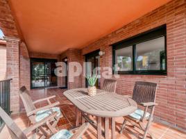 Houses (terraced house), 245.00 m², almost new, Calle del Pi