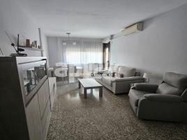 Piso, 67.00 m², cerca de bus y tren, Calle de Josep Ricart