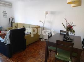 Piso, 93.00 m², cerca de bus y tren