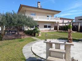 Detached house, 204.00 m², almost new