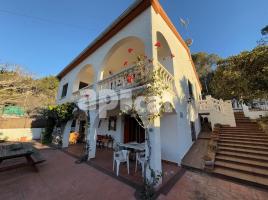 Casa (chalet / torre), 227.00 m²