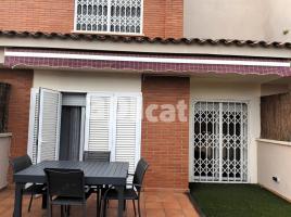 Houses (terraced house), 157.00 m², almost new