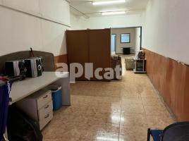 Local comercial, 114.00 m², cerca de bus y tren, Calle de Sant Josep