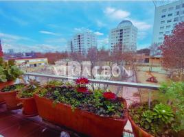 Piso, 75.00 m², cerca de bus y tren