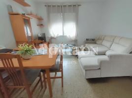 Flat, 75.00 m², near bus and train