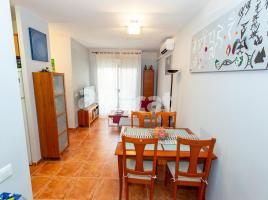 Piso, 58.00 m², cerca de bus y tren, seminuevo