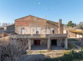 Casa (masia), 648 m², Zona