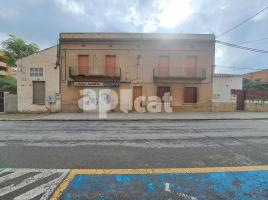  (unifamiliar adossada), 559.00 m², حافلة قرب والقطار, Calle de l'Empordà, 48