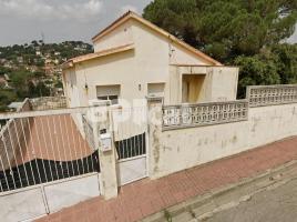  (xalet / torre), 187.00 m², fast neu, Calle Roures