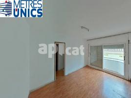 Flat, 79.00 m², near bus and train, Calle de Gaietà Ventalló