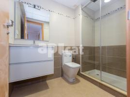 Lloguer apartament, 56.00 m², prop de bus i tren, nou, Centro