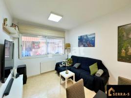 Piso, 80.00 m², cerca de bus y tren