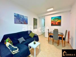 Piso, 80.00 m², cerca de bus y tren