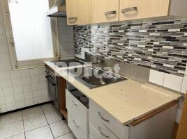 Piso, 91.00 m², cerca de bus y tren