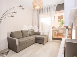 Piso, 104.00 m², cerca de bus y tren, seminuevo