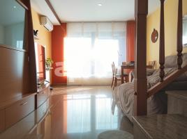 Houses (detached house), 175.00 m², near bus and train, almost new, Plaza España