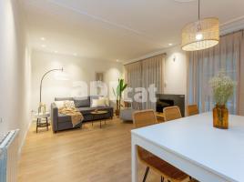 Piso, 142.00 m², cerca de bus y tren