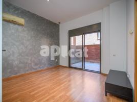 Apartamento, 48.00 m², cerca de bus y tren, seminuevo, Calle Major