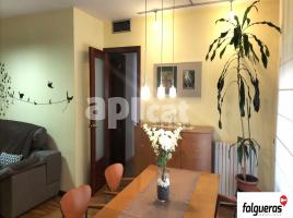 Piso, 127.00 m², cerca de bus y tren