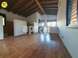 Casa (unifamiliar aïllada), 256.00 m², prop de bus i tren, seminou