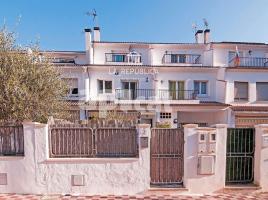 Houses (terraced house), 122 m², Zona