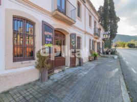 Houses (terraced house), 328.00 m², Calle Esparreguera, 1