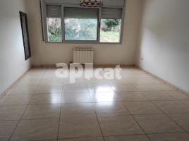 Pis, 49.00 m², fast neu